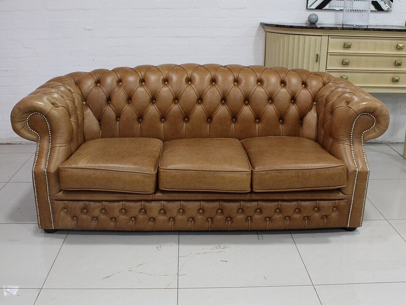 Bespoke Italian Leather Sofa Restoration in DLF Phase 5